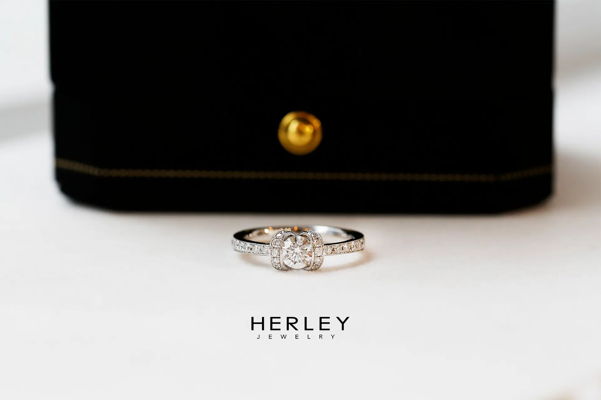 2026 最新求婚戒指價位怎麼抓?30 分、50 分、一克拉鑽戒價格解析 6 6~9 萬求婚戒指