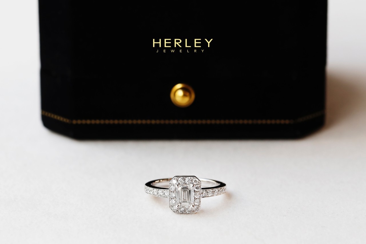 18K 金：色調選擇豐富，搭配彈性最高